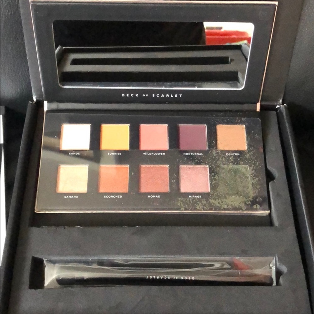 Deck of Scarlet Eyeshadow Palette!